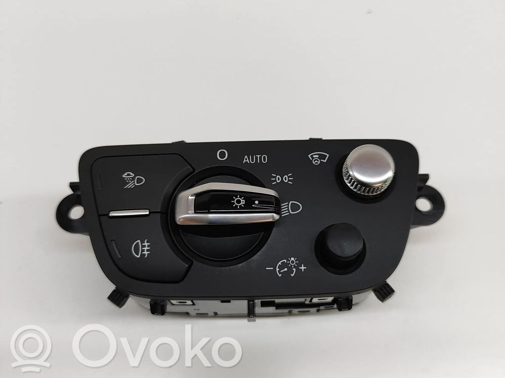 Audi Q7 4M Light switch 