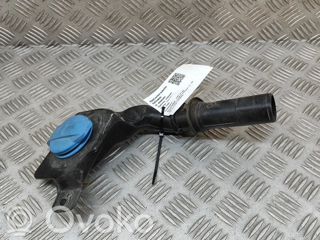 Audi Q7 4M Einfüllschlauch Waschwasserbehälter 