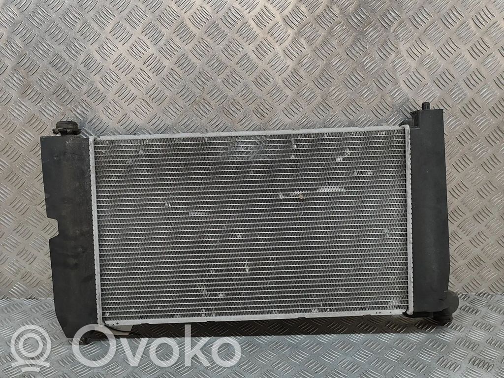 Toyota Corolla E120 E130 Chłodnica 