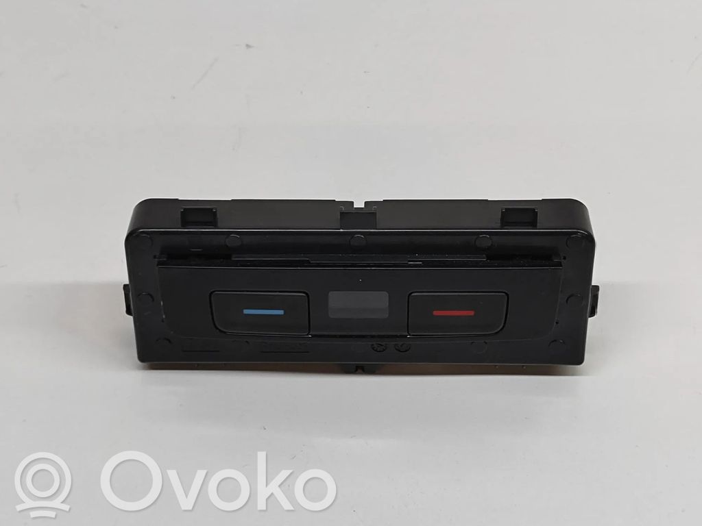 Volkswagen PASSAT B8 Interruptor de control del ventilador interior 