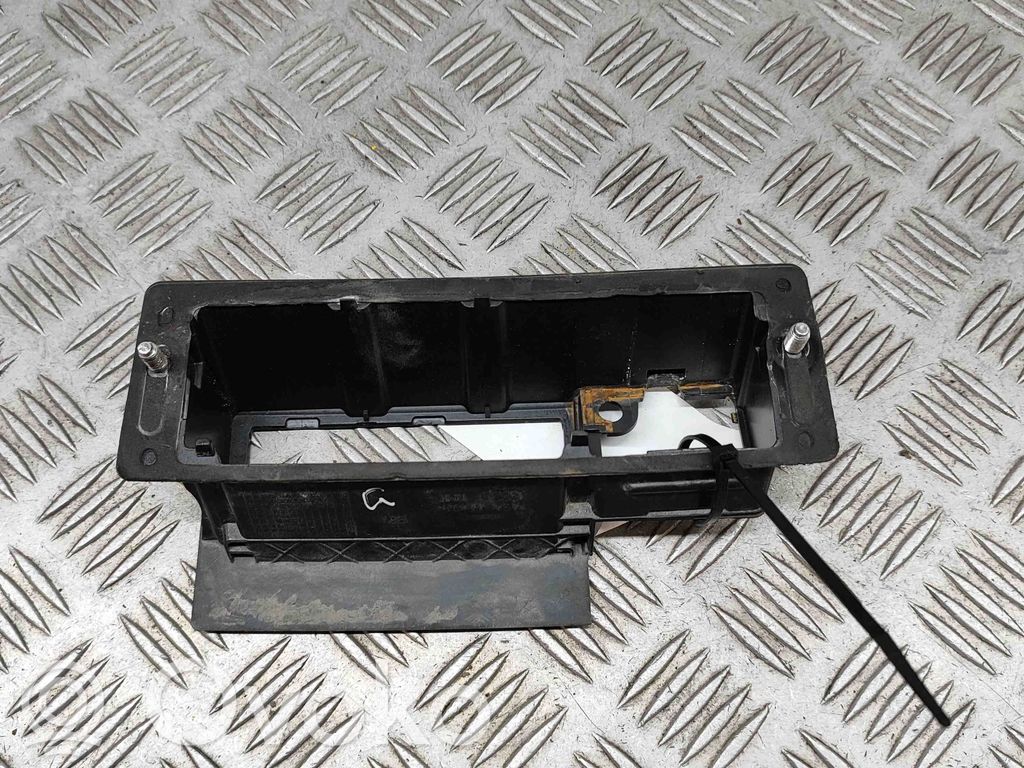 Audi e-tron Other body part 