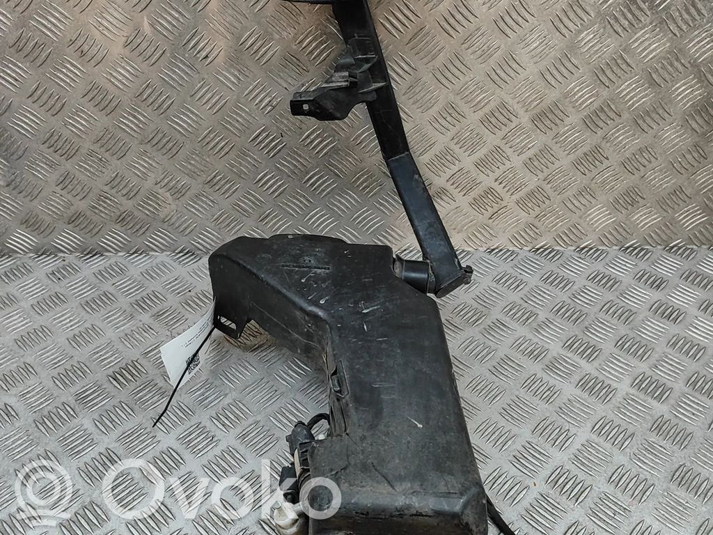 Mercedes-Benz C W205 Serbatoio/vaschetta liquido lavavetri parabrezza