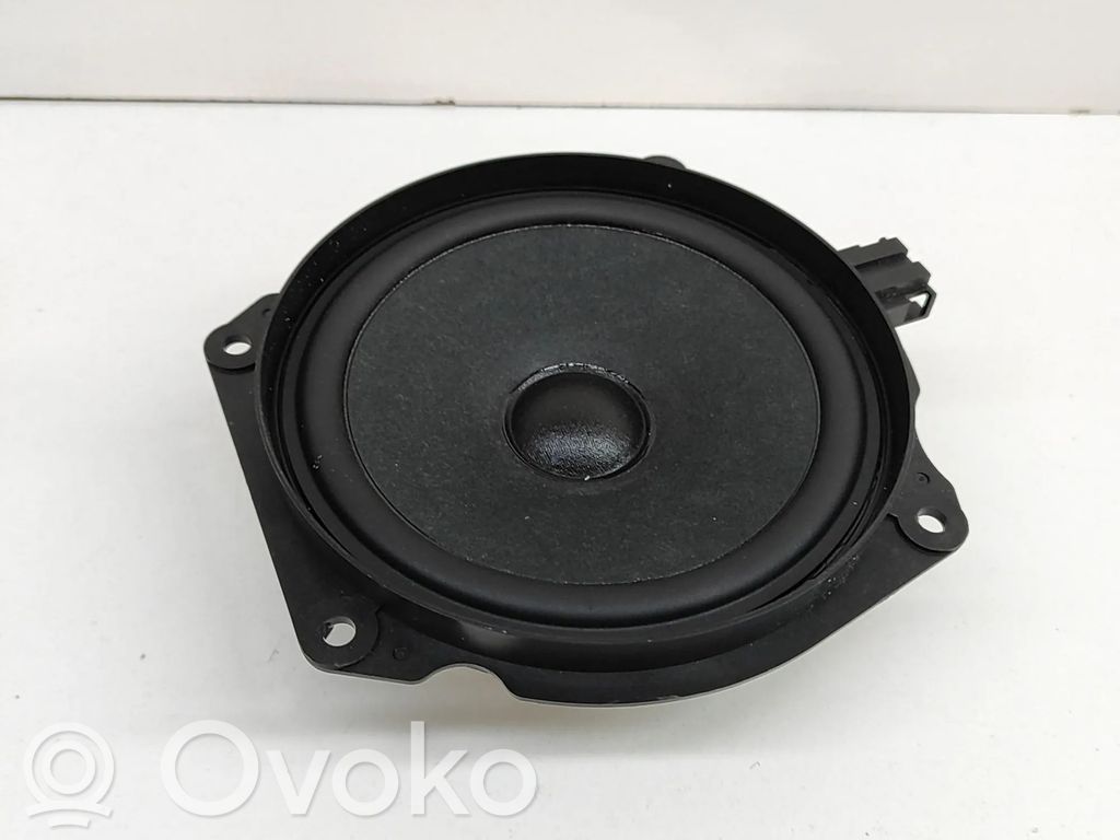 BMW i3 Altavoz de la puerta delantera 