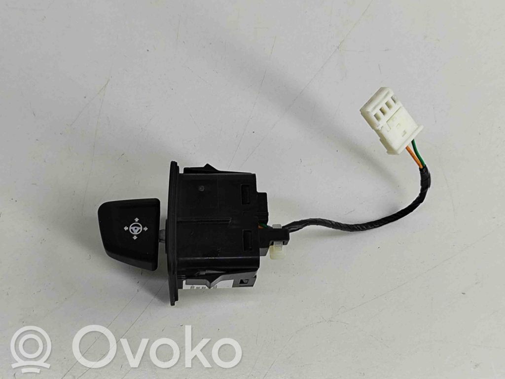 BMW iX Steering wheel adjustment switch 