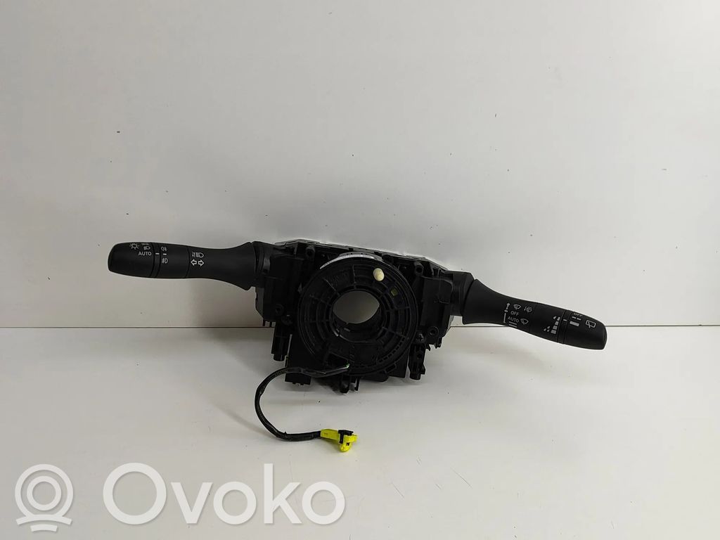 Nissan Qashqai Palanca de intermitentes 