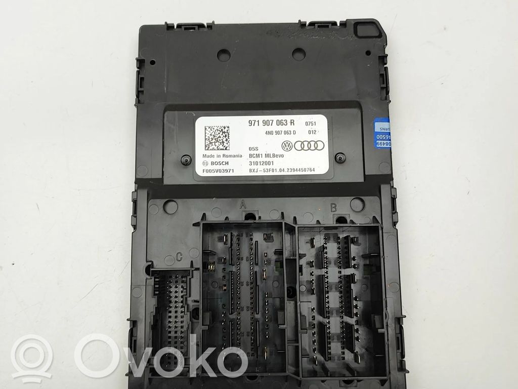 Porsche Cayenne (9Y0 9Y3) Modul de control caroserie central 