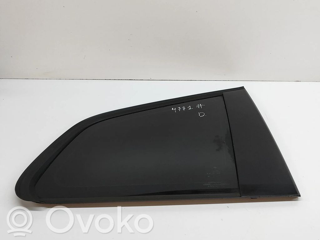 BMW X3 E83 Rear side window 