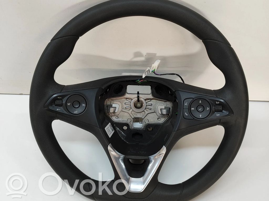 Opel Combo E Volante 