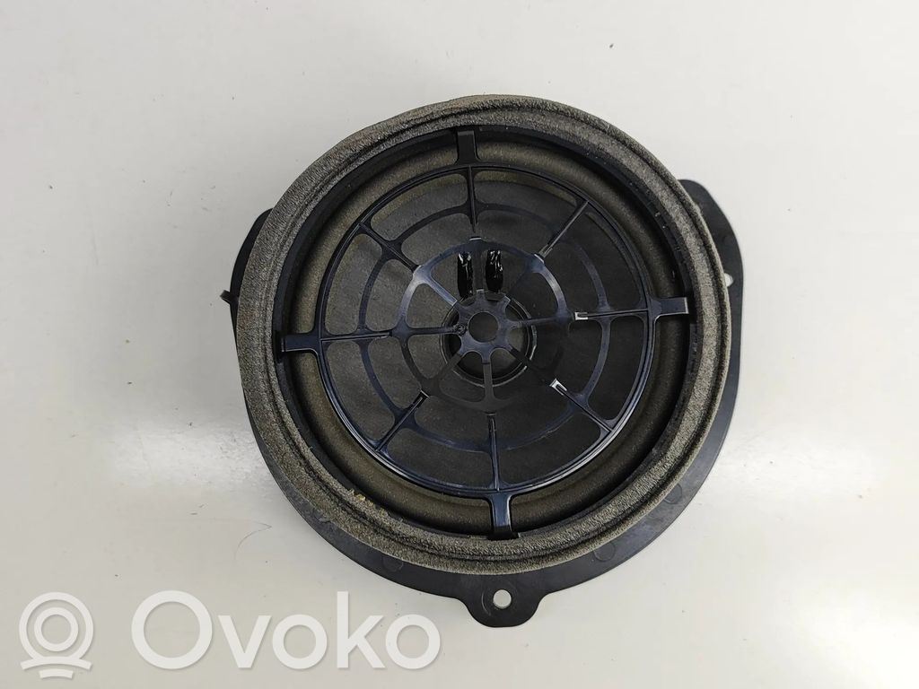 Altavoz de la puerta trasera   8W5035411