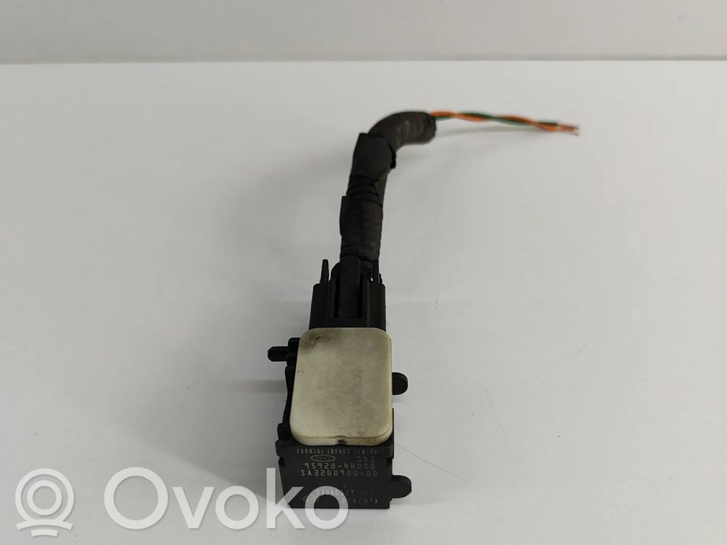 Hyundai H-1, Starex, Satellite Airbagsensor Crashsensor Drucksensor 