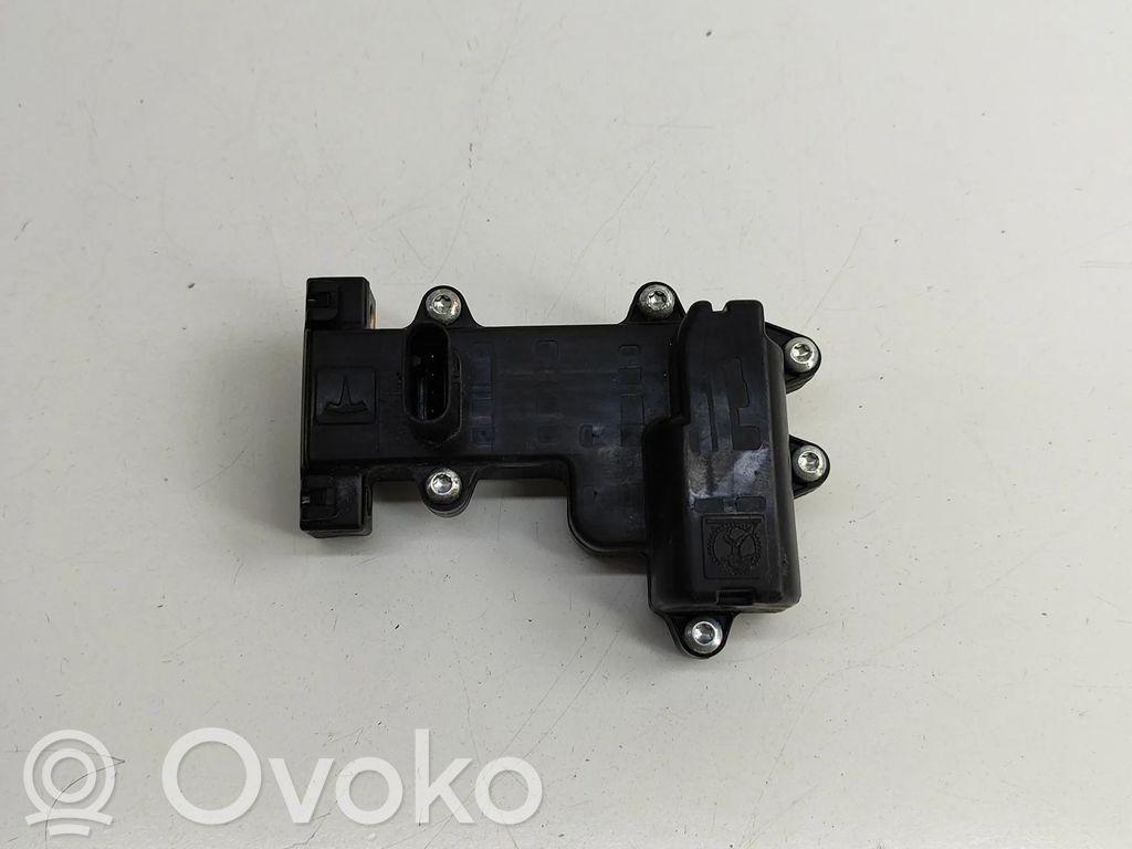 Unidad de control/módulo de la puerta   104535400B