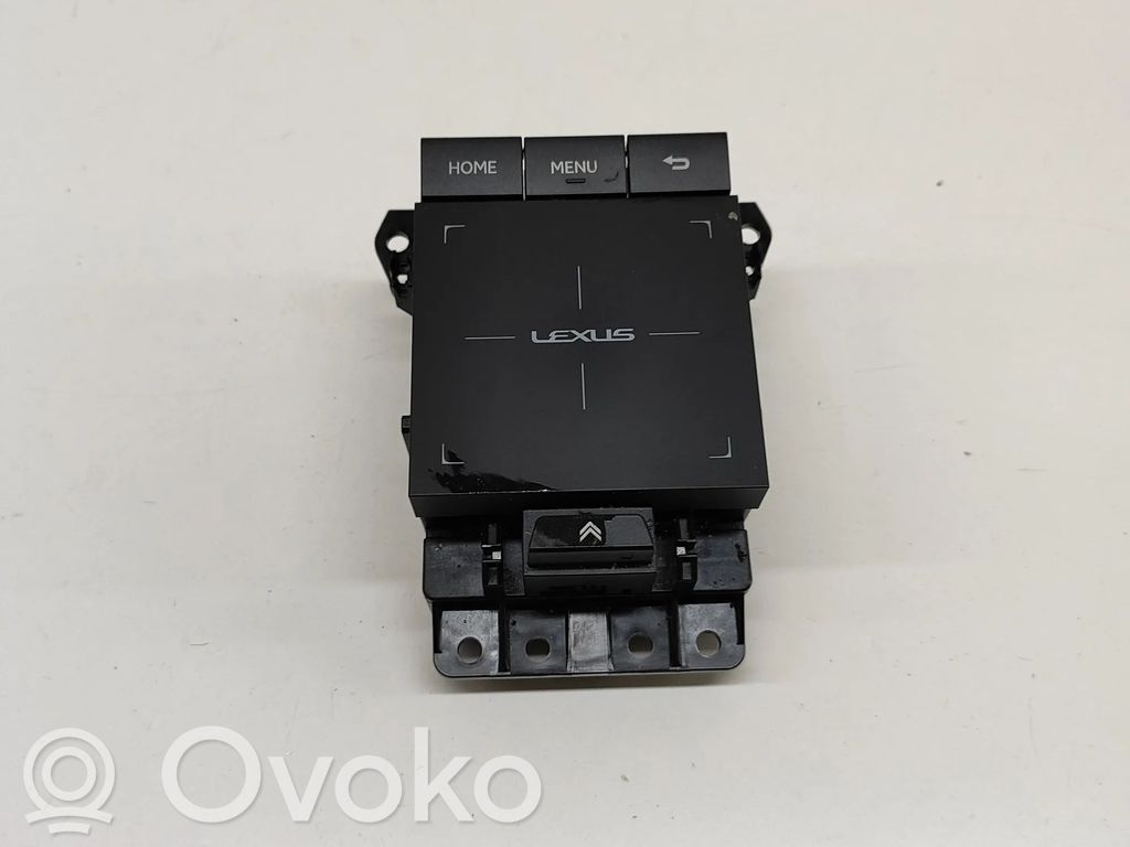 Lexus UX Unidad central de control multimedia 