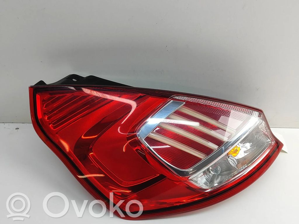 Ford Fiesta Lampă spate în caroserie 