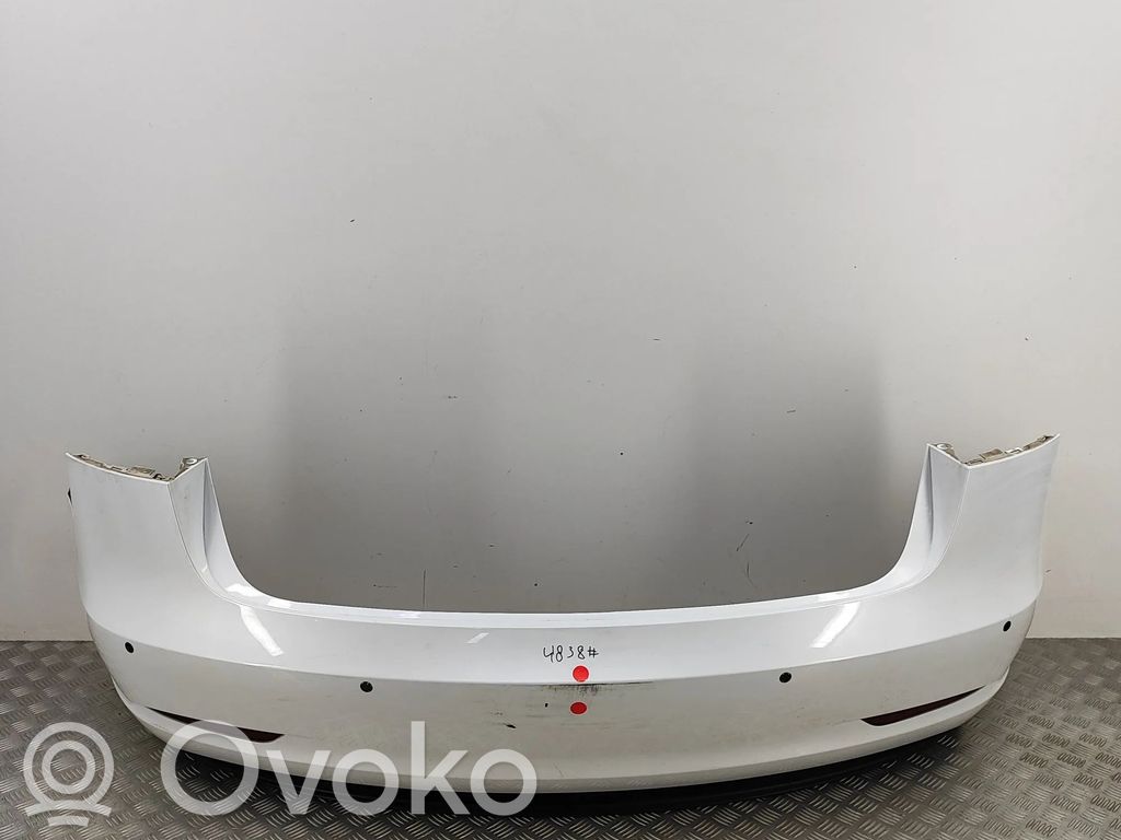 Tesla Model 3 Galinis bamperis 