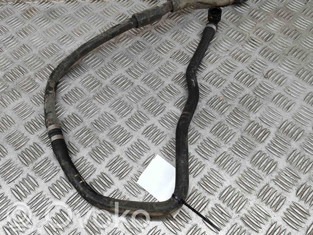 BMW 3 F30 F35 F31 Conductă/furtun lichid de răcire motor 