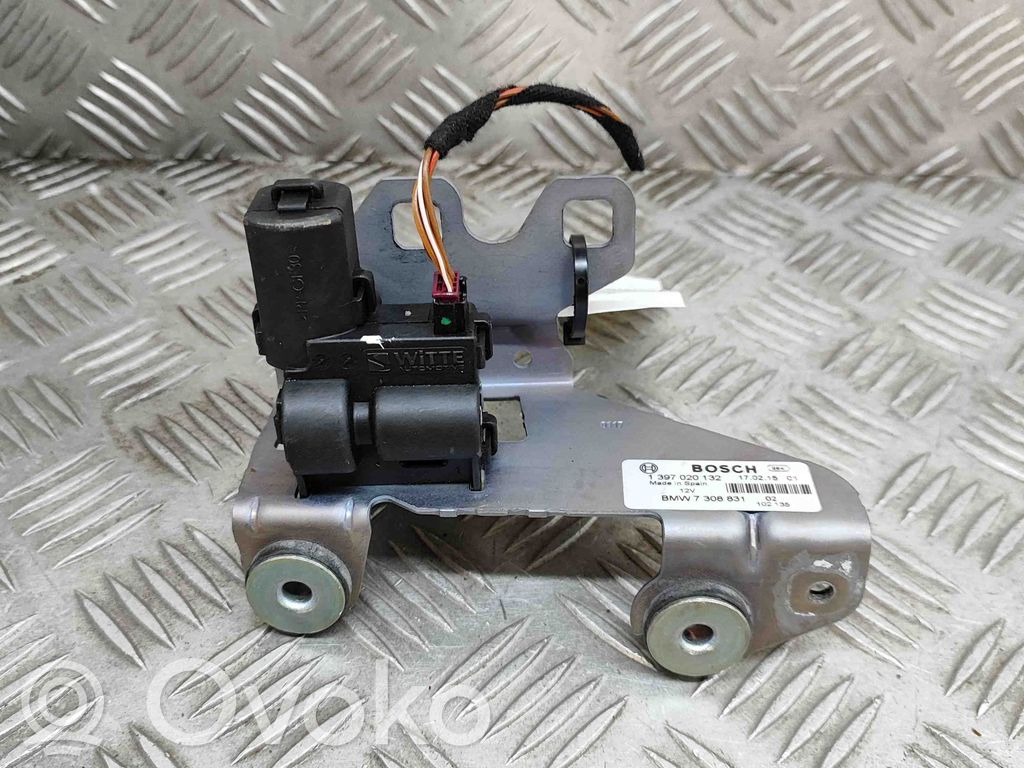 BMW 3 F30 F35 F31 Zamek / Zatrzask szyby klapy tylnej bagażnika 