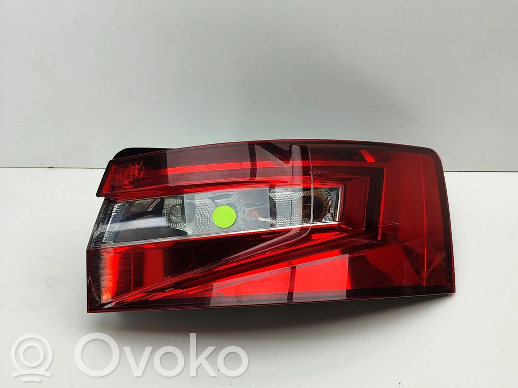 Skoda Superb B8 (3V) Lampa tylna 