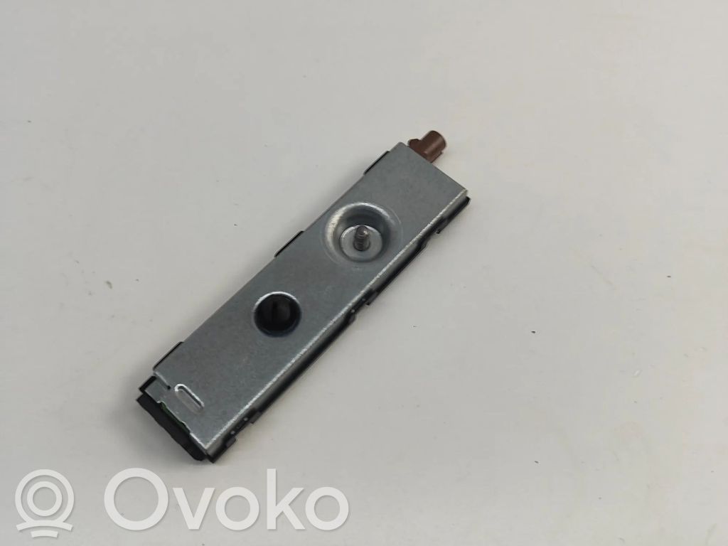 Mercedes-Benz C W206 Amplificatore antenna