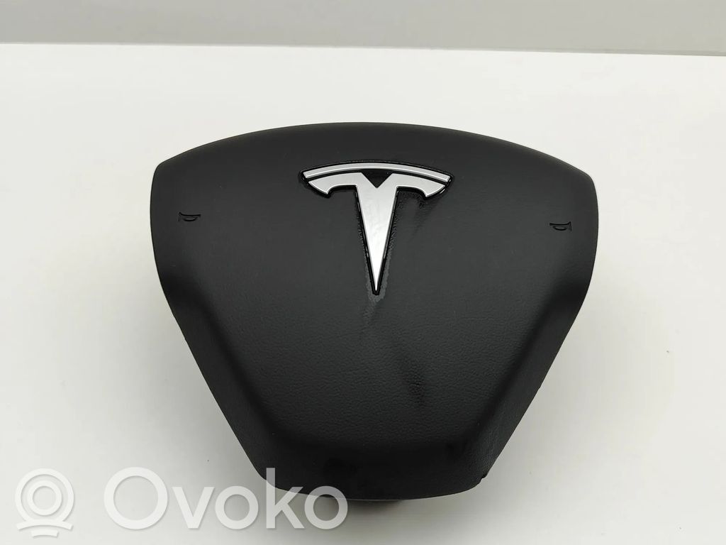 Tesla Model 3 Airbag volan 