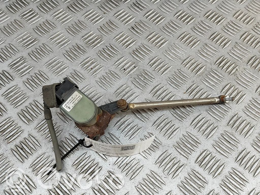 Porsche Panamera (970) Rear air suspension level height sensor 