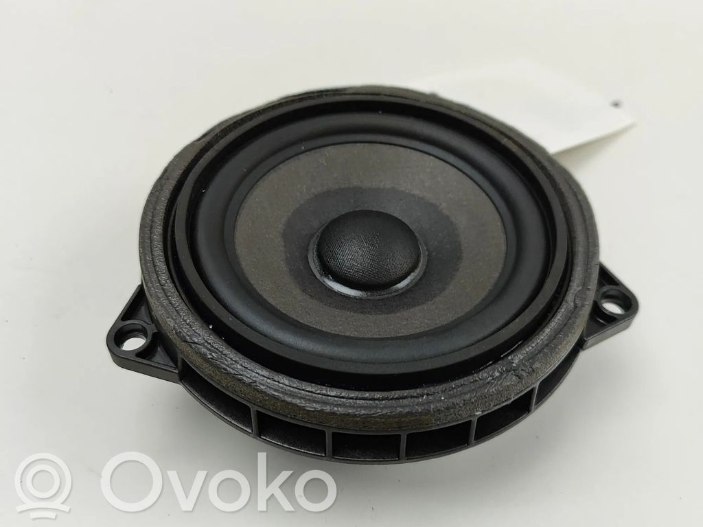 Takaoven kaiutin   2622469