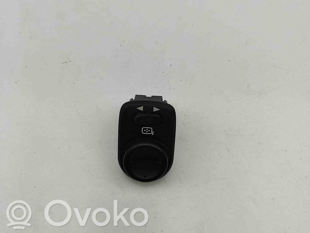 Chevrolet Camaro Wing mirror switch 