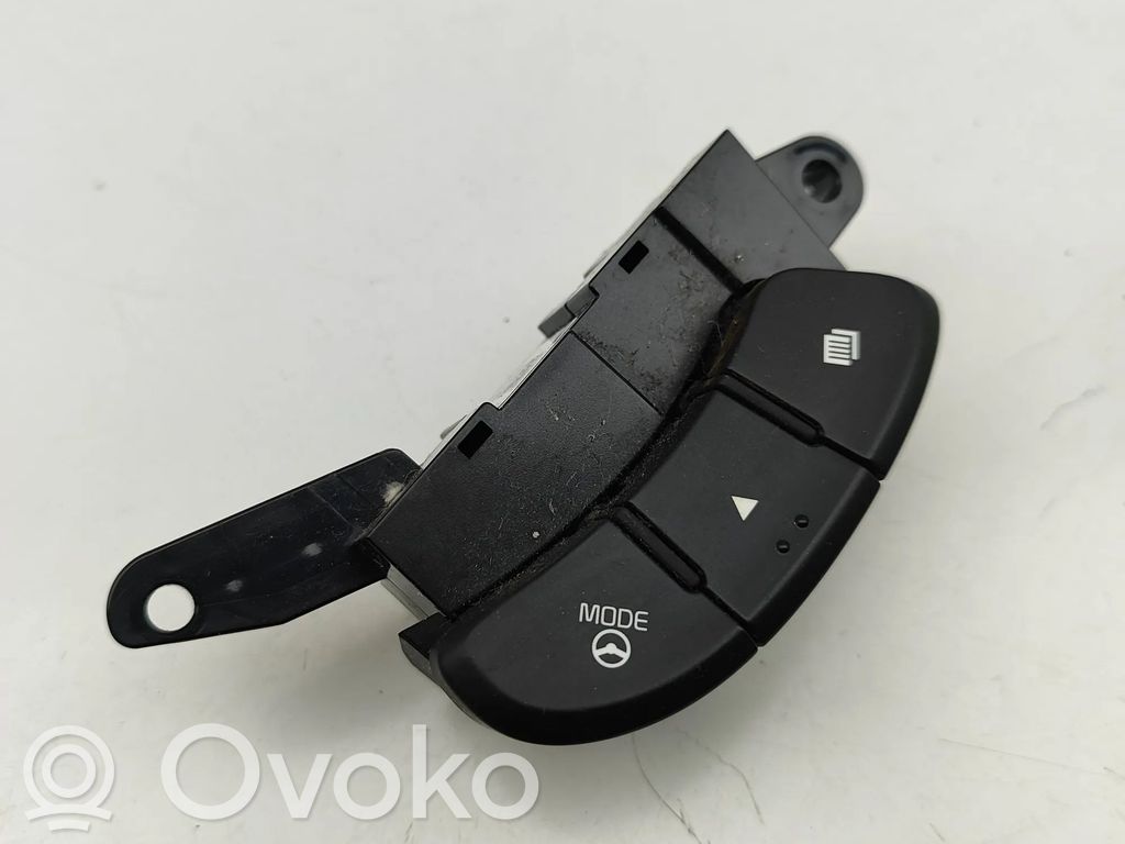 KIA Soul Pulsanti/interruttori sul volante 