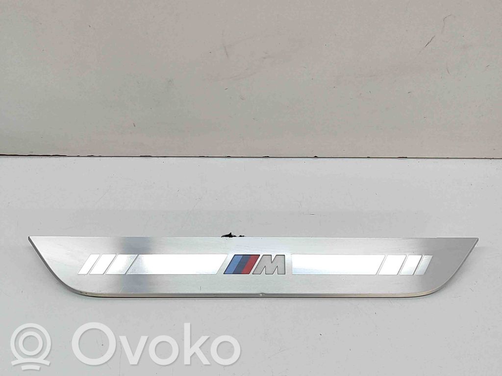 BMW 8 G14 Front sill trim cover 