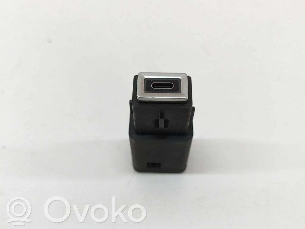 Peugeot 3008 III Enchufe conector USB 