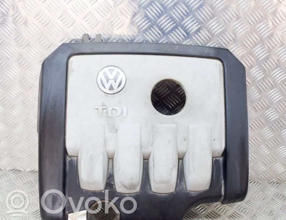 Volkswagen PASSAT B6 Moottorin koppa