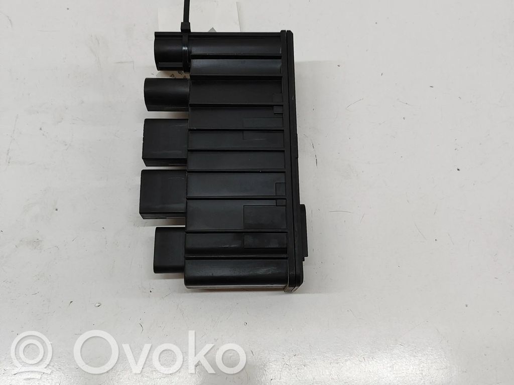 BMW X2 F39 Current control relay 