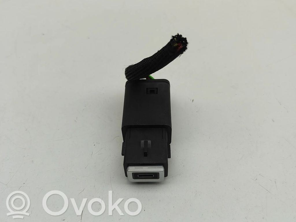 USB socket connector   9851608480,9831350680