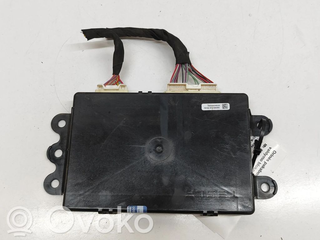 Tesla Model S Air suspension control unit module (rear) 