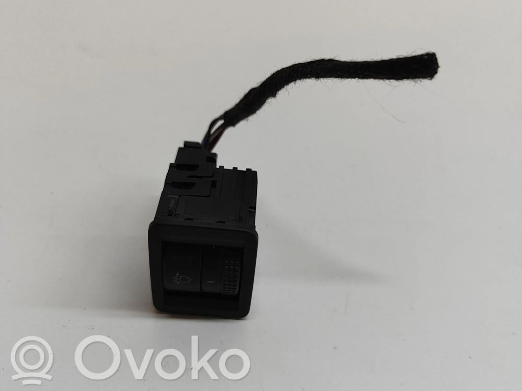 Volkswagen Polo VI Bouton commande réglage hauteur de phares 