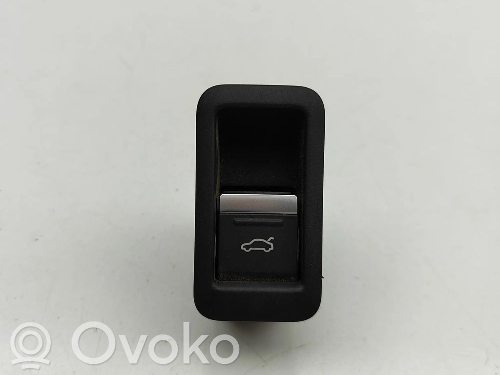 Audi Q4 e-tron Tailgate/boot open switch button 