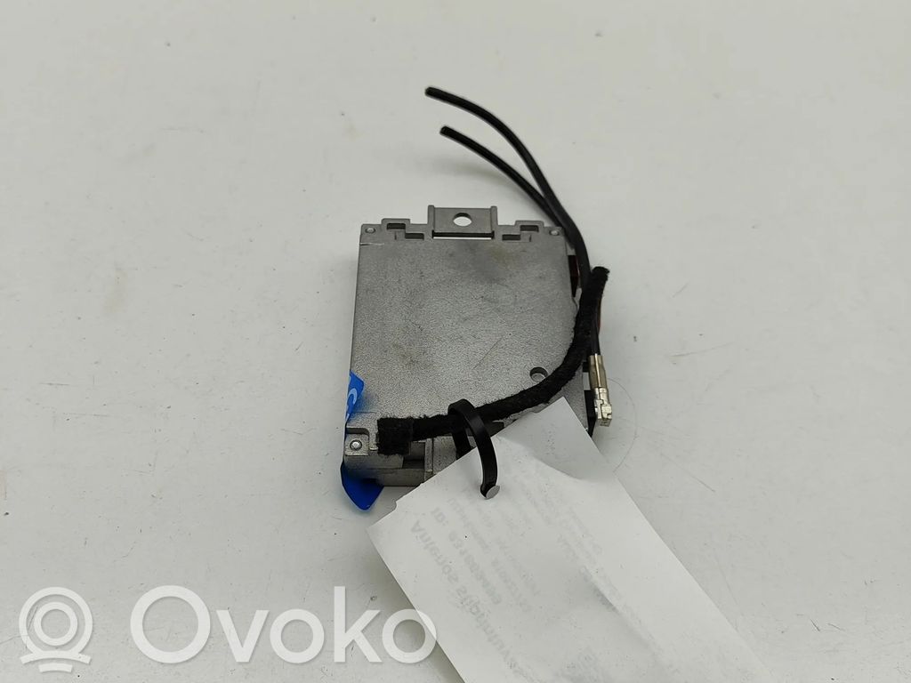 Audi Q8 Aerial antenna amplifier 