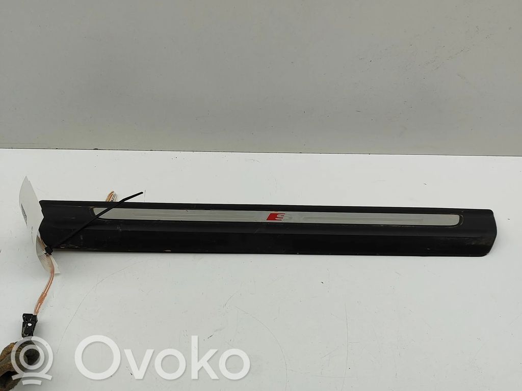 Audi Q8 Etuoven kynnyksen suojalista 