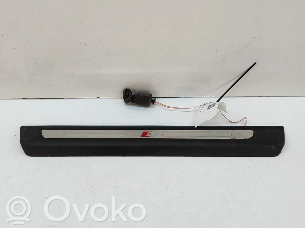 Audi Q8 Etuoven kynnyksen suojalista 