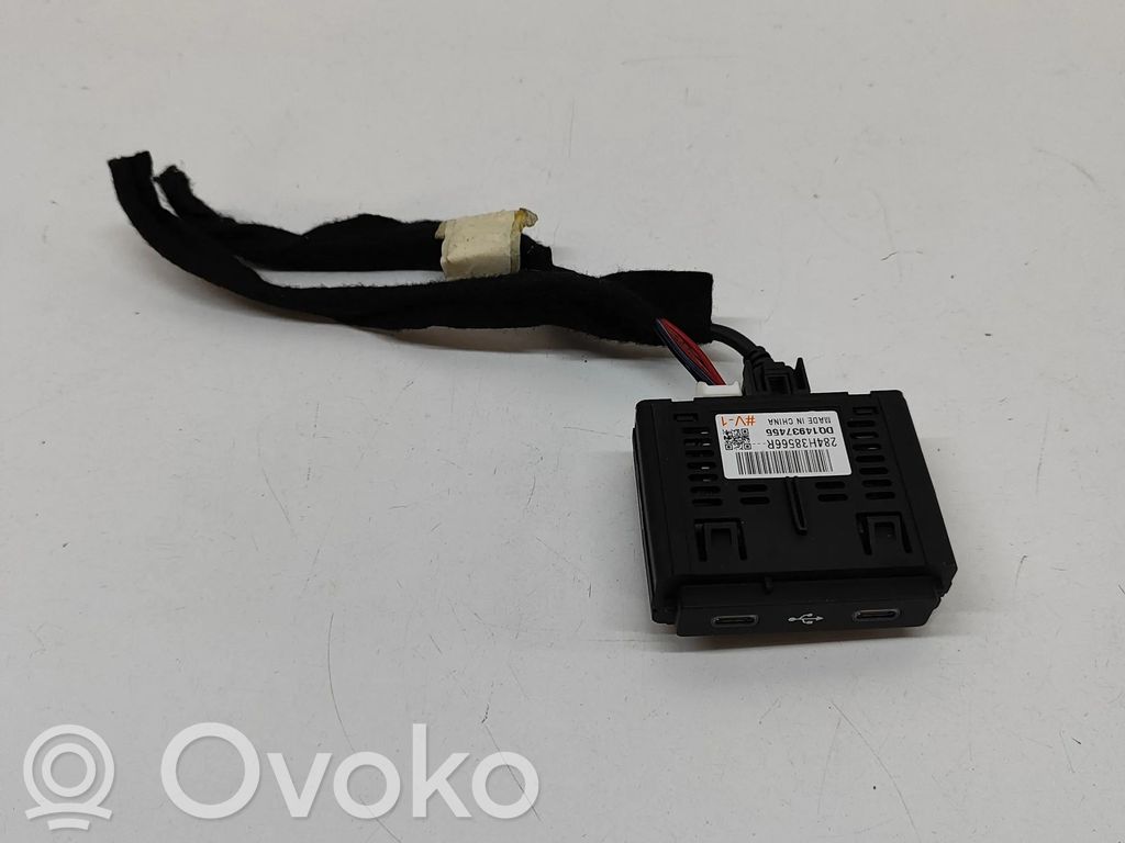 Renault Austral Enchufe conector USB 