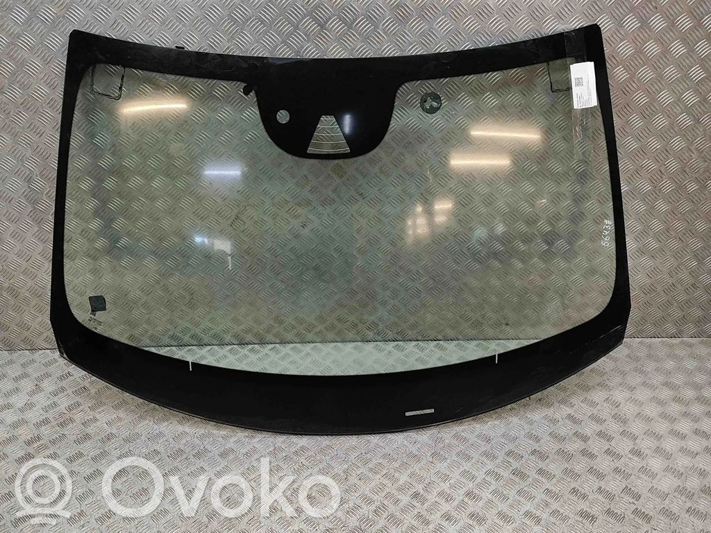 Volvo V60 Front windscreen/windshield window 