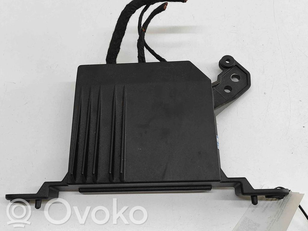Volvo V60 Garso stiprintuvas 