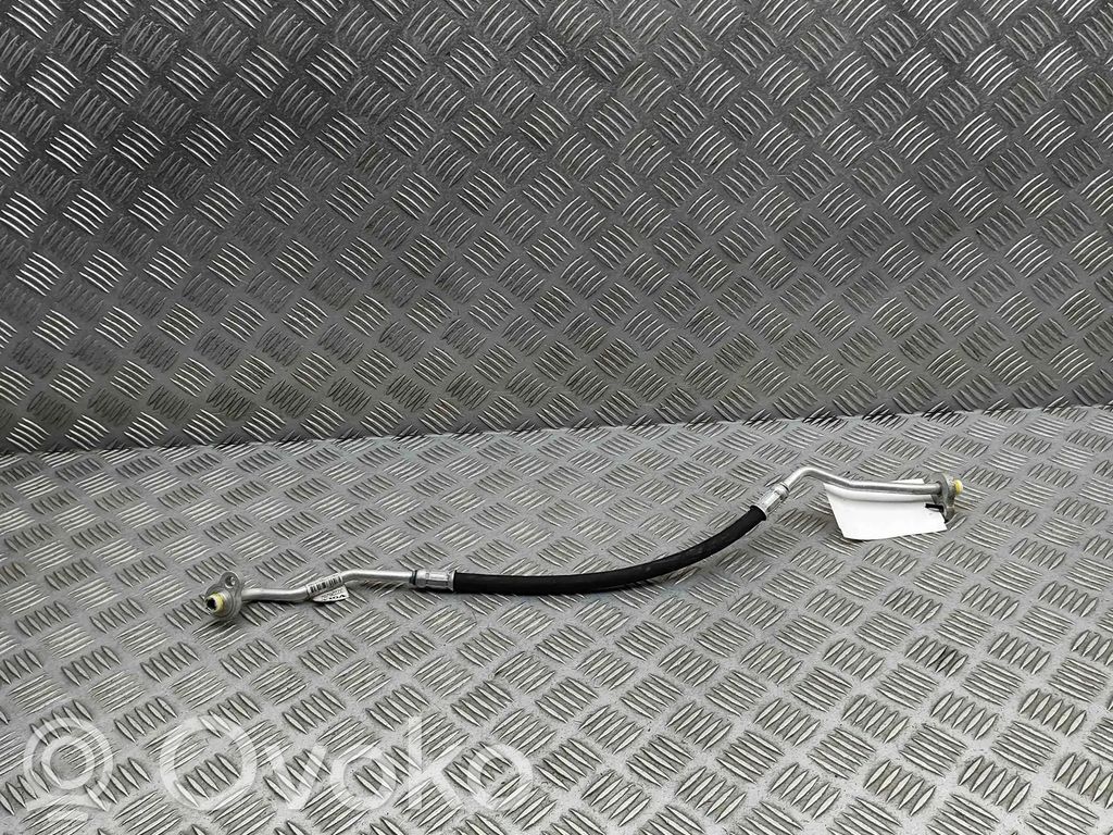 Volvo XC60 Conductă/furtun aer condiționat (A/C) 