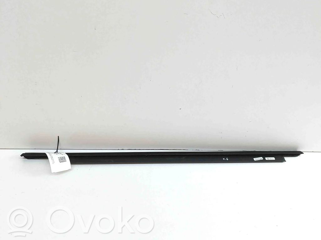 Audi A7 S7 4G Listwa / Uszczelka szyby drzwi tylnych 