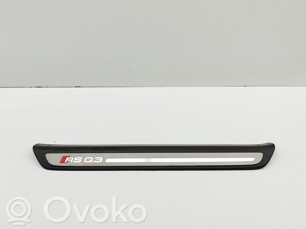 Audi RS Q3 Osłona listwy przedniej 