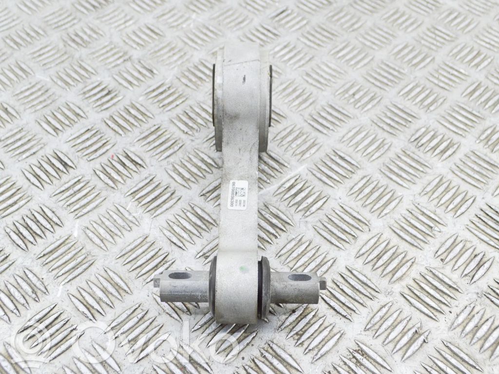 Maserati Ghibli Engine mount bracket 