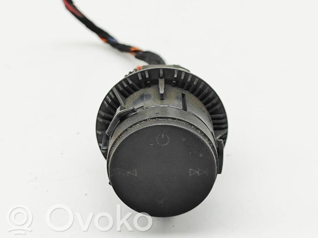 Audi Q4 e-tron Sound control switch 