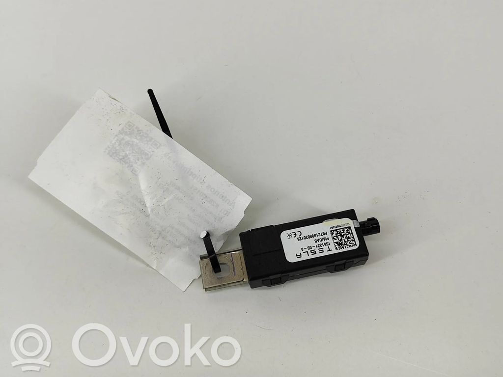Tesla Model 3 Antenos stiprintuvas 
