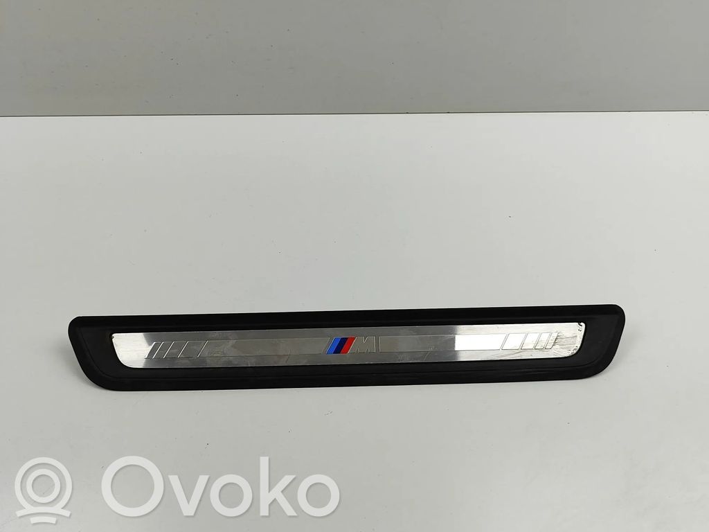BMW i4 Osłona słupka szyby przedniej / A 