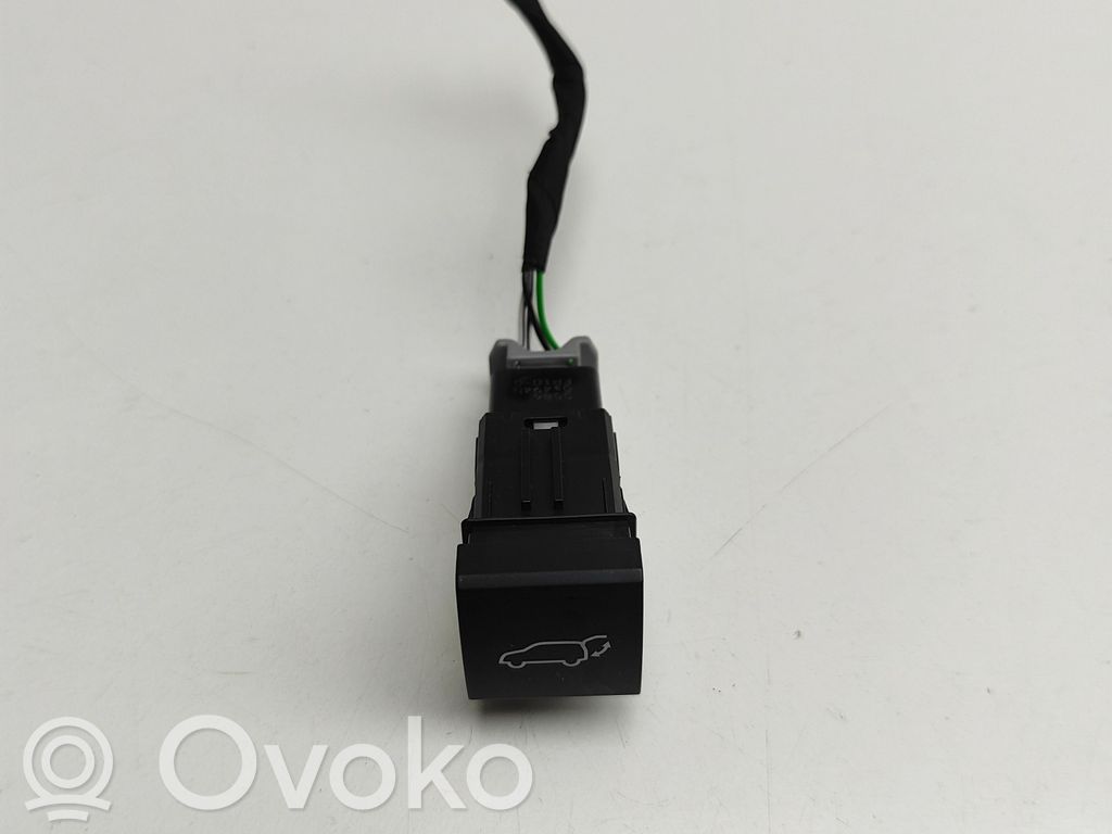 Toyota C-HR II Botón interruptor de maletero abierto 