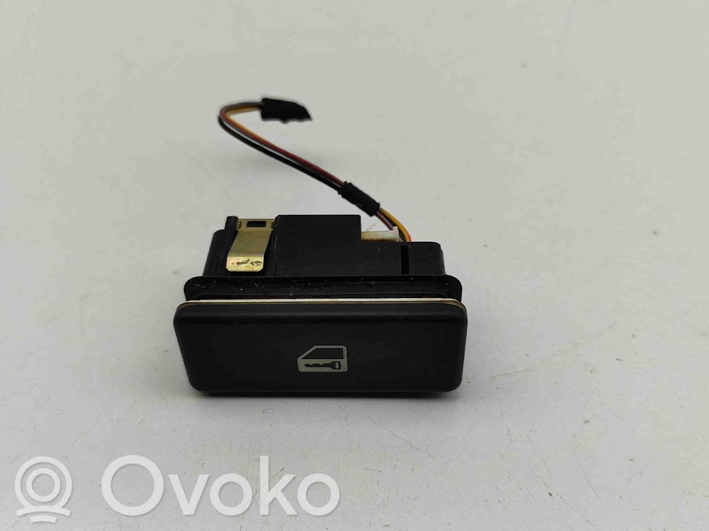 BMW 7 E38 Central locking switch button 